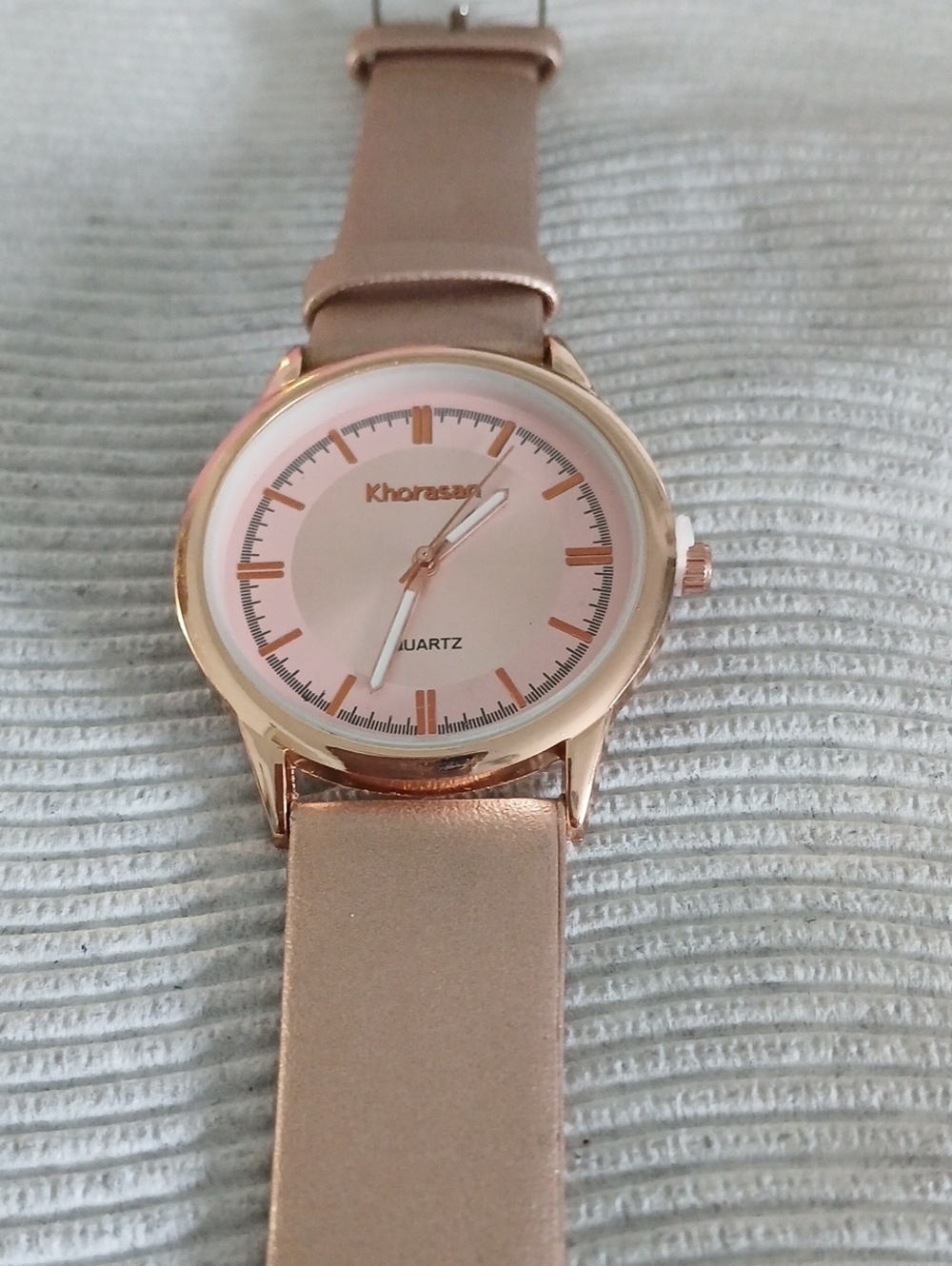 Rose Gold Leather Strap Quartz Watch - Pink Dial